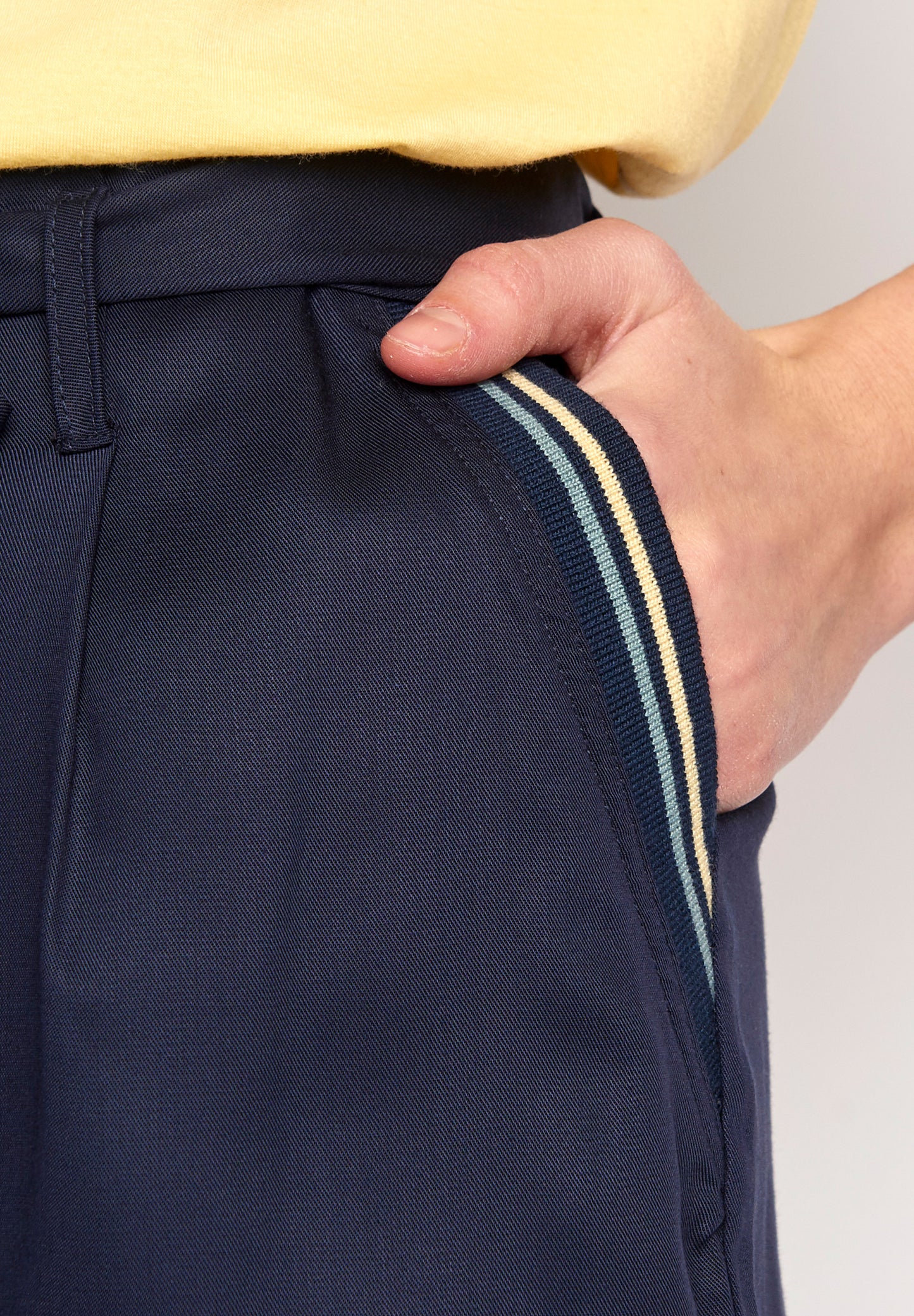 Pantalon corto de EcoVero VEGANO - Caminaròli Ethical Fashion